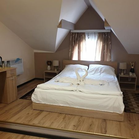 Валентино Hotel Vratsa Eksteriør billede
