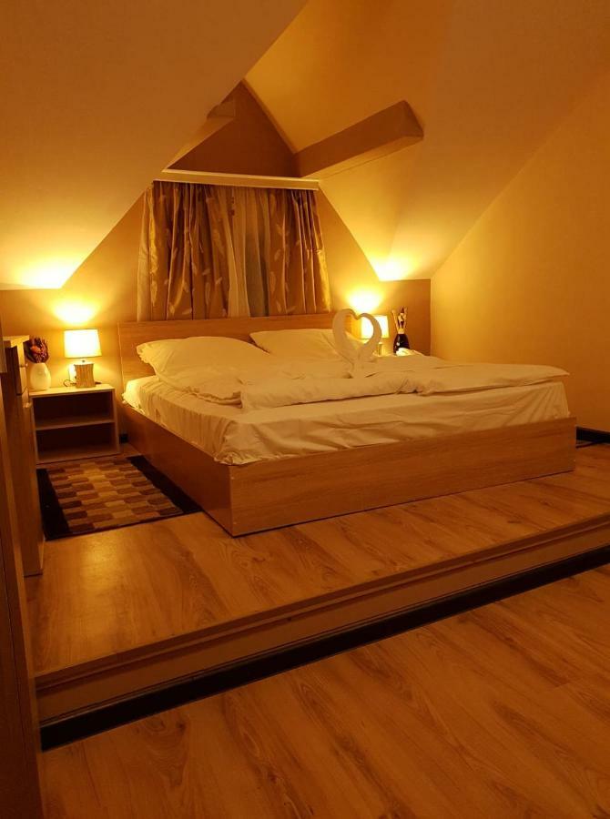 Валентино Hotel Vratsa Eksteriør billede